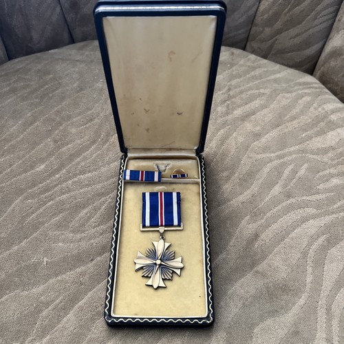 Distinguished flying cross - distinguished,