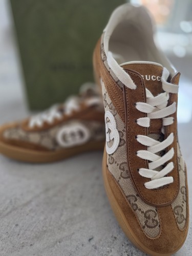 Gucci brown suede gg logo - brown,