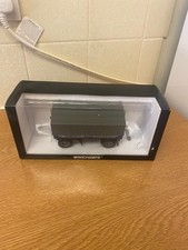 Minichamps Truck Trailer With Tarpaulin Dachser 1:43 Scale