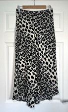 Zara Women's Leopard Print Skirt Midi Zip 28” Waist 34”L