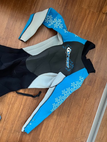 Ladies medium wetsuit reef - ladies,