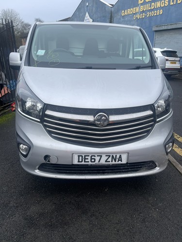 2017 vivaro trafic breaking - trafic,