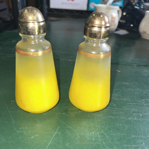 Anchor hocking 1960 yellow - 1960's,