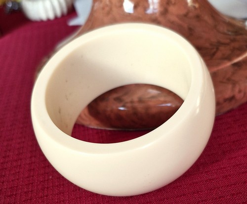 Ladies bakelite bracelet - ,