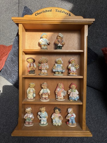 Cherished teddies set and - teddies,