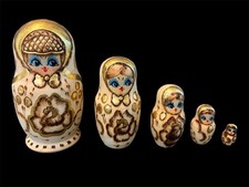 5 Nesting Dolls Russian Signed