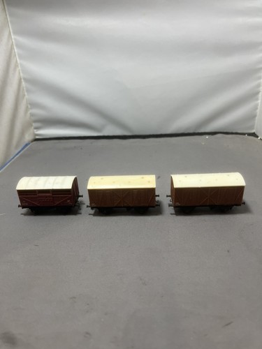 Triang gauge wagons - gauge,
