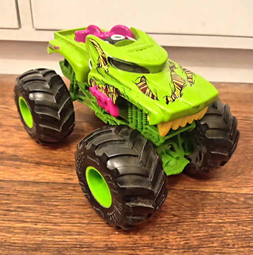 Hot wheels monster trucks - wheels,