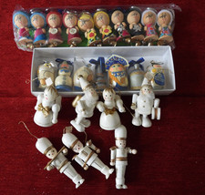 Lot vintage wooden Christmas decorations/key rings - German/Russian/Thai?