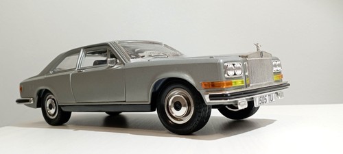 Grey bburago rolls - grey,