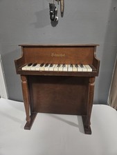 Vintage 1960's Schoenhut 25