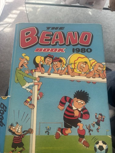 The beano book - beano,