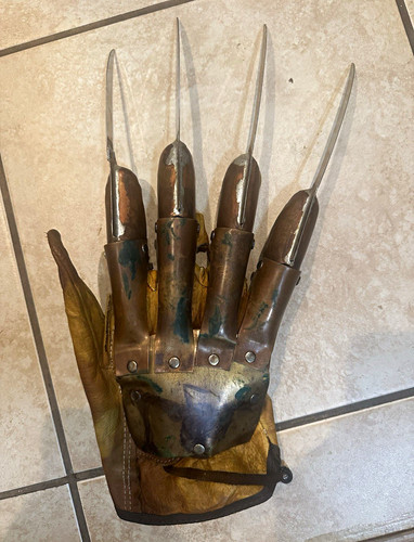 Freddy krueger glove - krueger, glove.