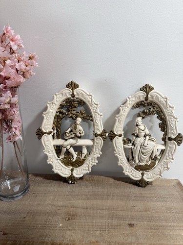 Vtg mid century chalkware wall - mid,