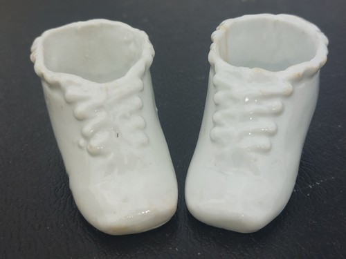 Pair victorian white - pair, of