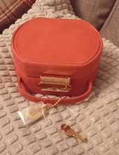 DULWICH DESIGNS DUSKY PINK LEATHER TRAVEL ALARM CLOCK/JEWELLRY BOX