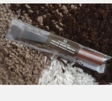 Bodyshop Face Mask Brush
