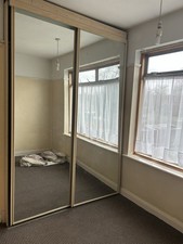 IKEA SLIDING MIRROR DOORS IN GOOD CONDITION 