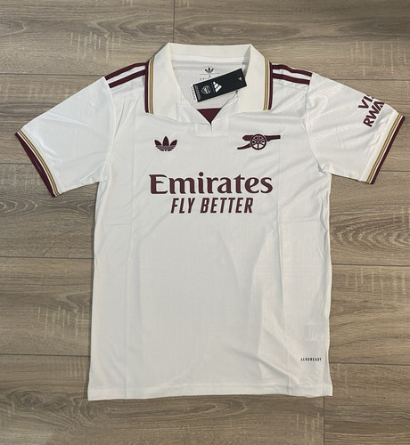 Arsenal third kit - third,