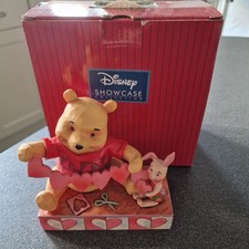 Walt Disney Traditions Showcase - Disney traditions - "handmade Valentimes"