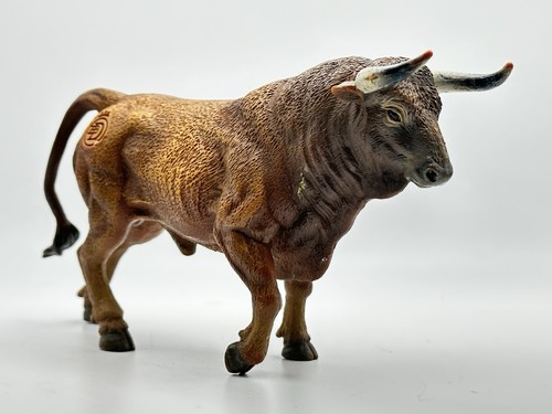 Decuebe toro de lidia - ⭐️,