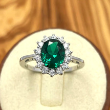 2Ct Oval Cut Green Emerald