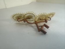 BRITAINS FARM 1:32 Vicon Lely