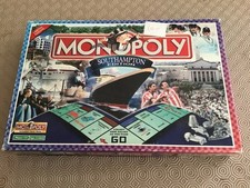 Hasbro/Winning Moves 2004    "Southampton Monopoly "