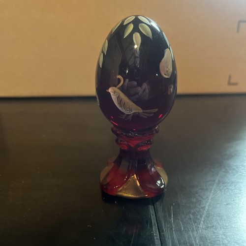 Fenton glass ruby - ruby, egg