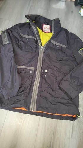 Joe brown coat size large - brown,