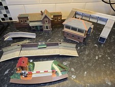 Model Rqilway Buildings Ho