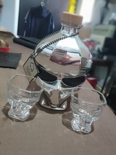 Outer space chrome alien head - outer,