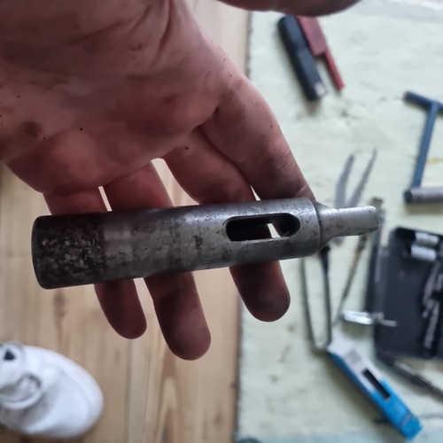 Morse taper sleeve lathe - taper, tool