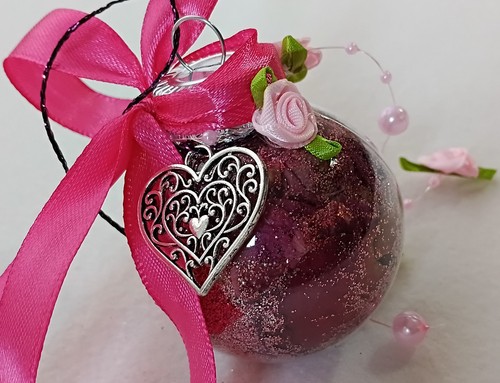 Love witch ball - pink, roses