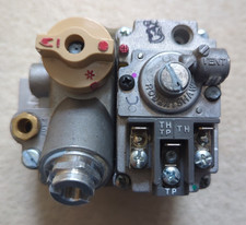 535710035 FALCON FRYER GAS VALVE MILLIVOLT 1/2″ - New Other