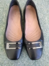 Clarks Women's Flat Black