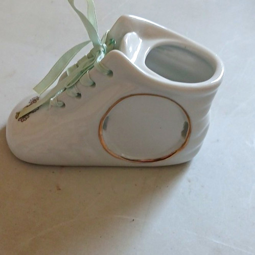 White glossy ceramic shoe - white,