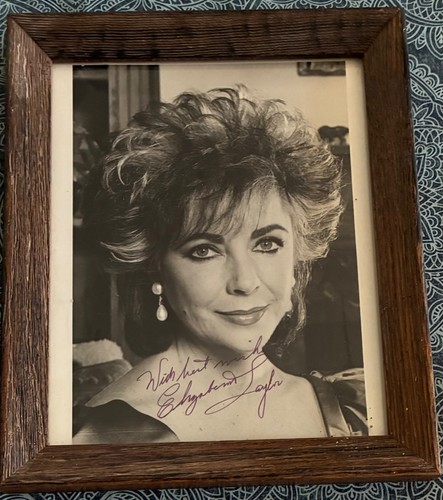 Elizabeth taylor signed 8x10 - elizabeth,