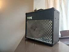 Vox Valvetronix VT30 30W valve guitar amp - read description