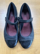 Clark’s Girls School Shoes 3 G