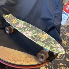 GLOBE BANTAM PENNY BOARD 23” CRUISER SKATEBOARD GRANDMAS FLORAL DESIGN