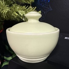 Pfaltzgraff Serving Dish. Mint