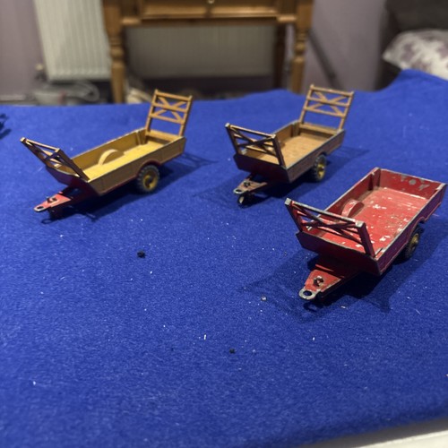 Dinky toys halesowen farm - dinky,