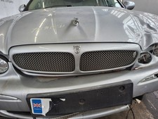 FRONT GRILLE JAGUAR X-TYPE MK1 (X400) 2001 On 4 DOOR SALOON