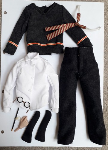 Clothes items tonner - of, doll
