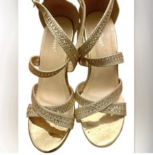 Elegantes Sandalias Con