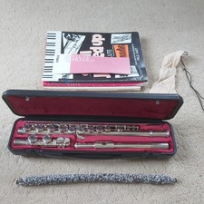 Yamaha YFL-211S2 Flute with Original Hard Case and  music