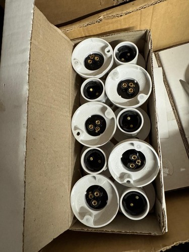 Lamp holder batten terminal - lamp,