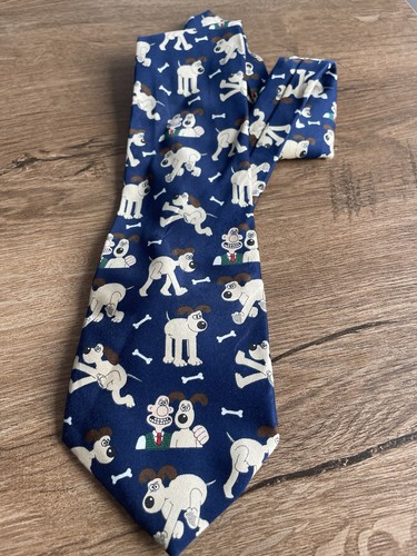 Wallace gromit tie - &,