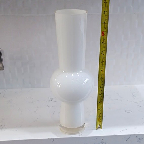 Retro white glass habitat - white,